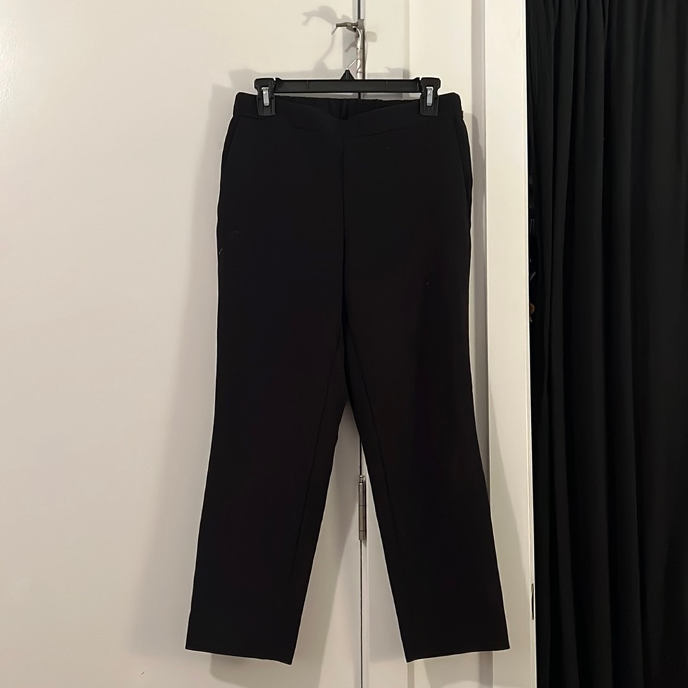 Old Navy Black Elastic Band High-Waisted Playa Taper Trouser Pants — Size: 4